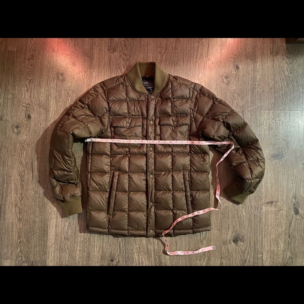 Eddie Bauer 650 fill Down Puffer Jacket. Medium.